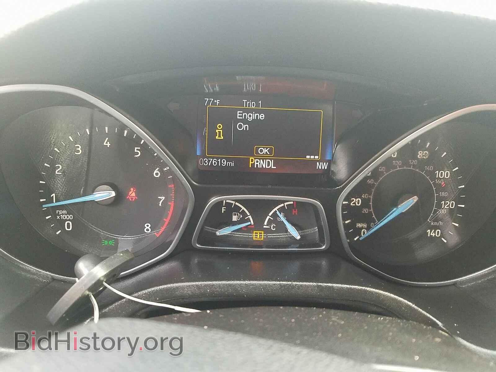 2016 Ford Focus - VIN: 1FADP3F25GL236147 - Photo 5