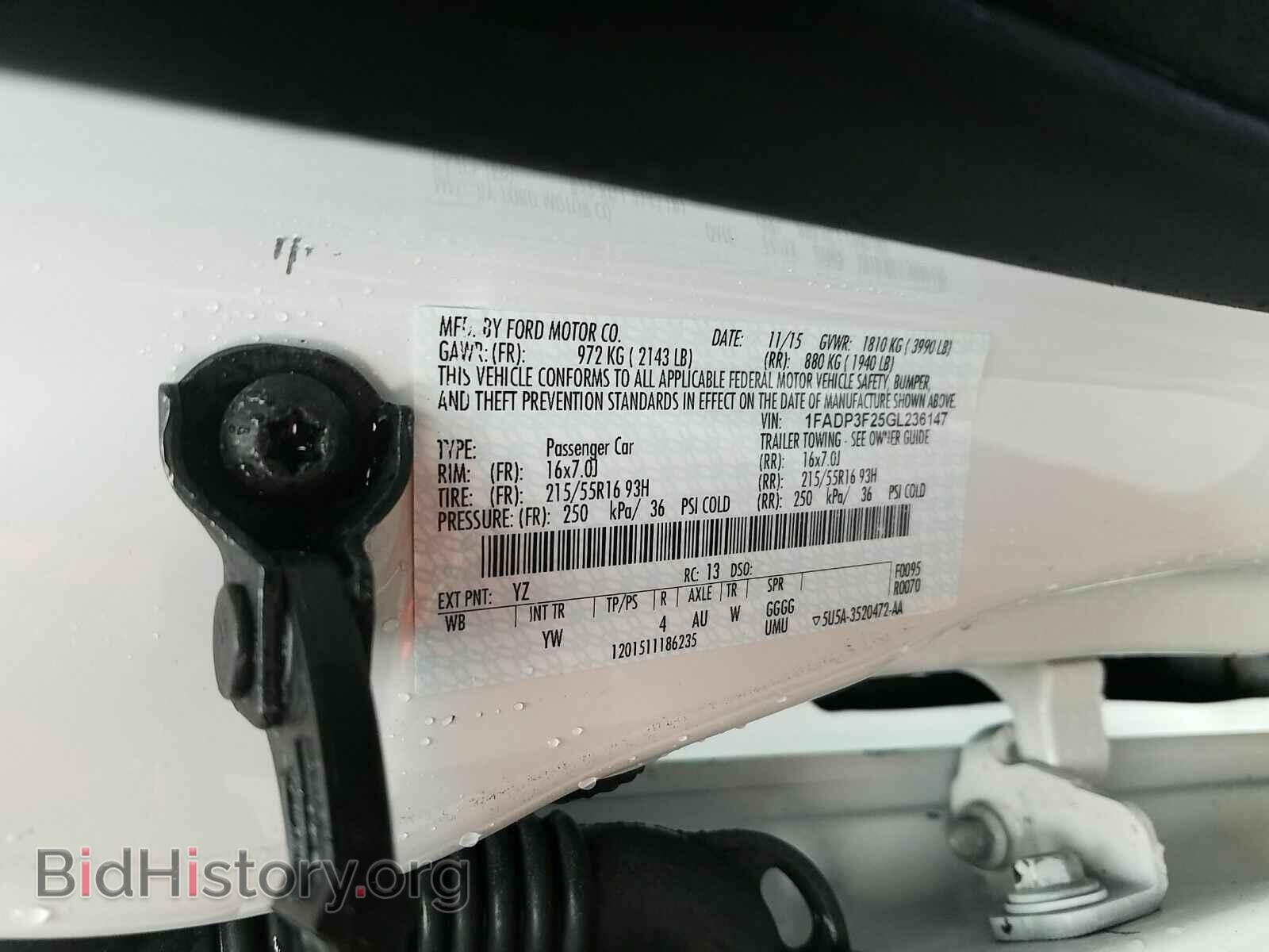 2016 Ford Focus - VIN: 1FADP3F25GL236147 - Photo 6