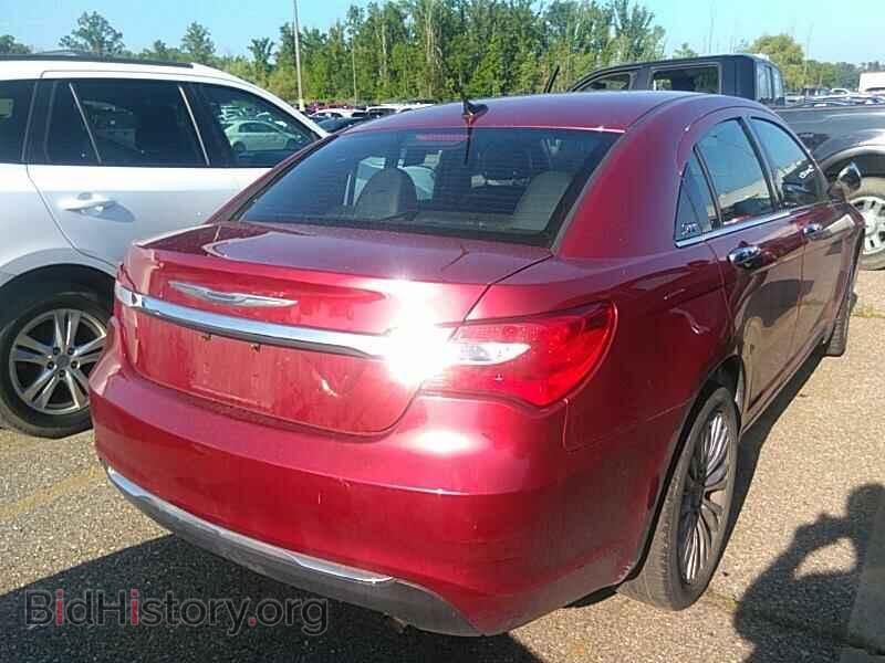 2011 Chrysler 200 - VIN: 1C3BC2FB5BN570848 - Фото 2
