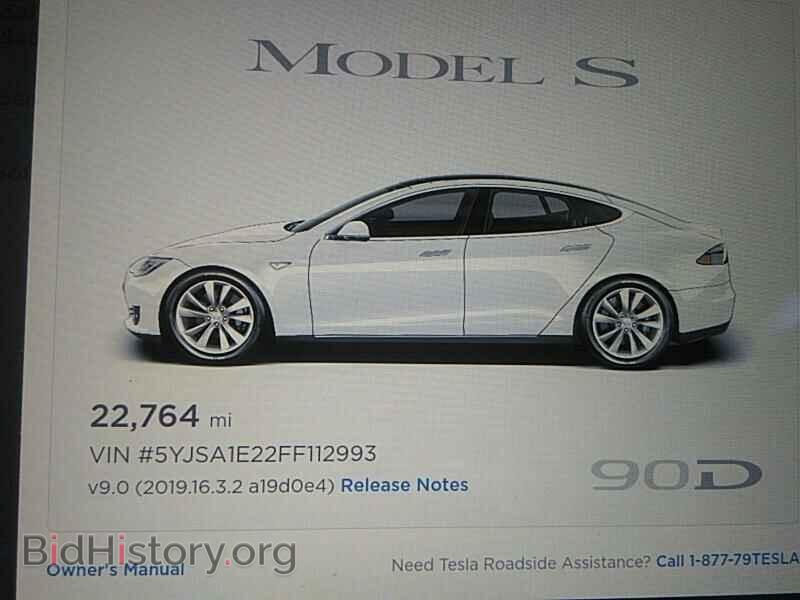 2015 Tesla Model S - VIN: 5YJSA1E22FF112993 - Photo 5