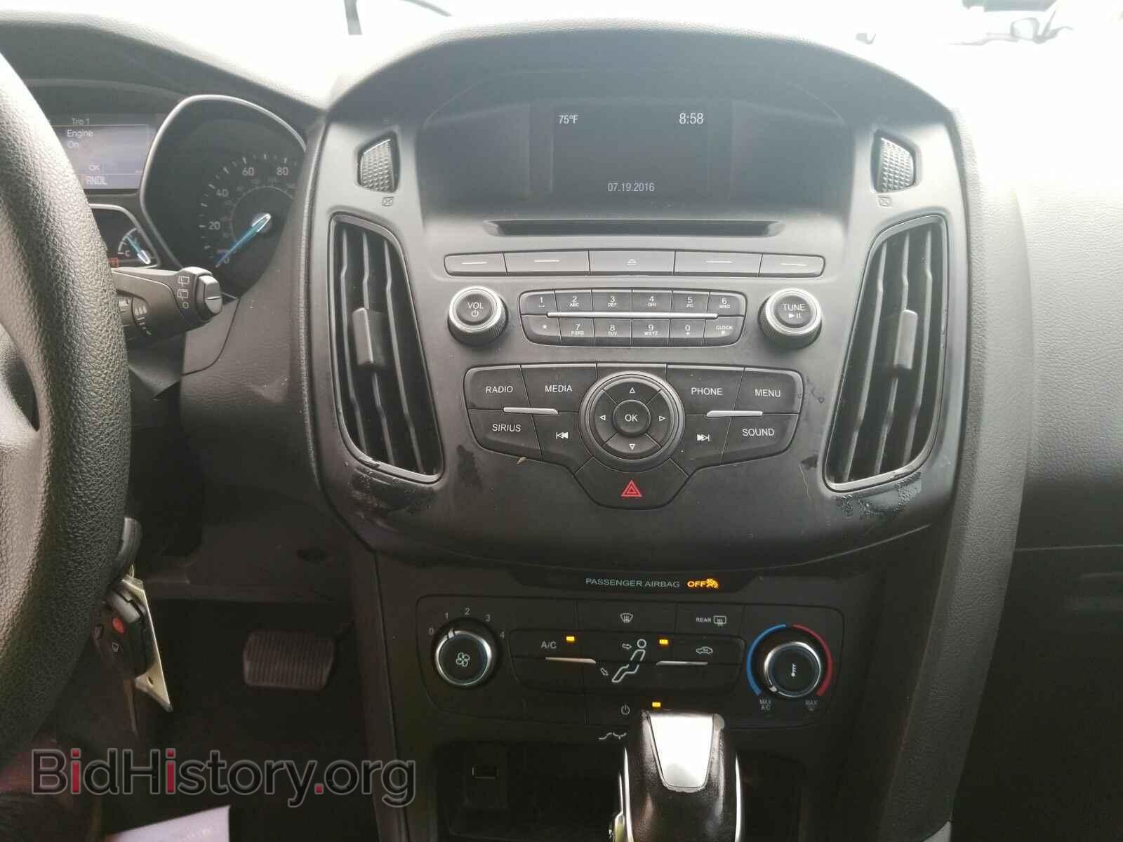 2016 Ford Focus - VIN: 1FADP3K28GL292685 - Фото 4