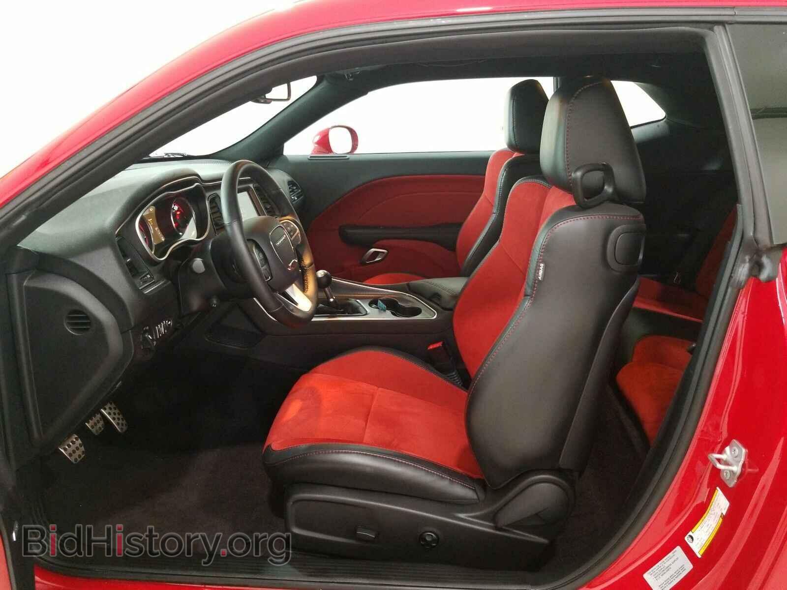 2016 Dodge Challenger - VIN: 2C3CDZFJ2GH271772 - Photo 7