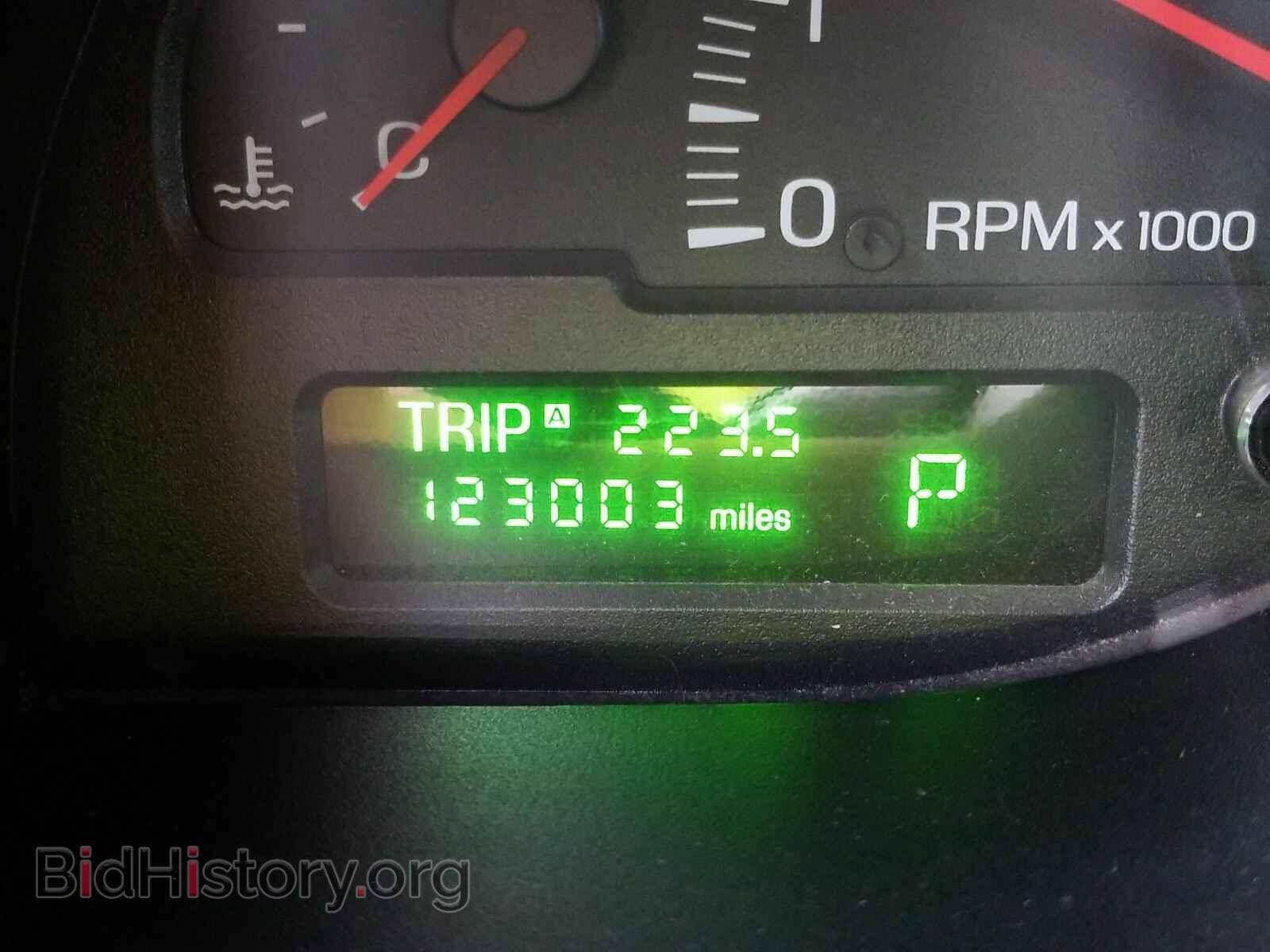 2000 Lincoln LS - VIN: 1LNHM87A8YY889644 - Фото 5