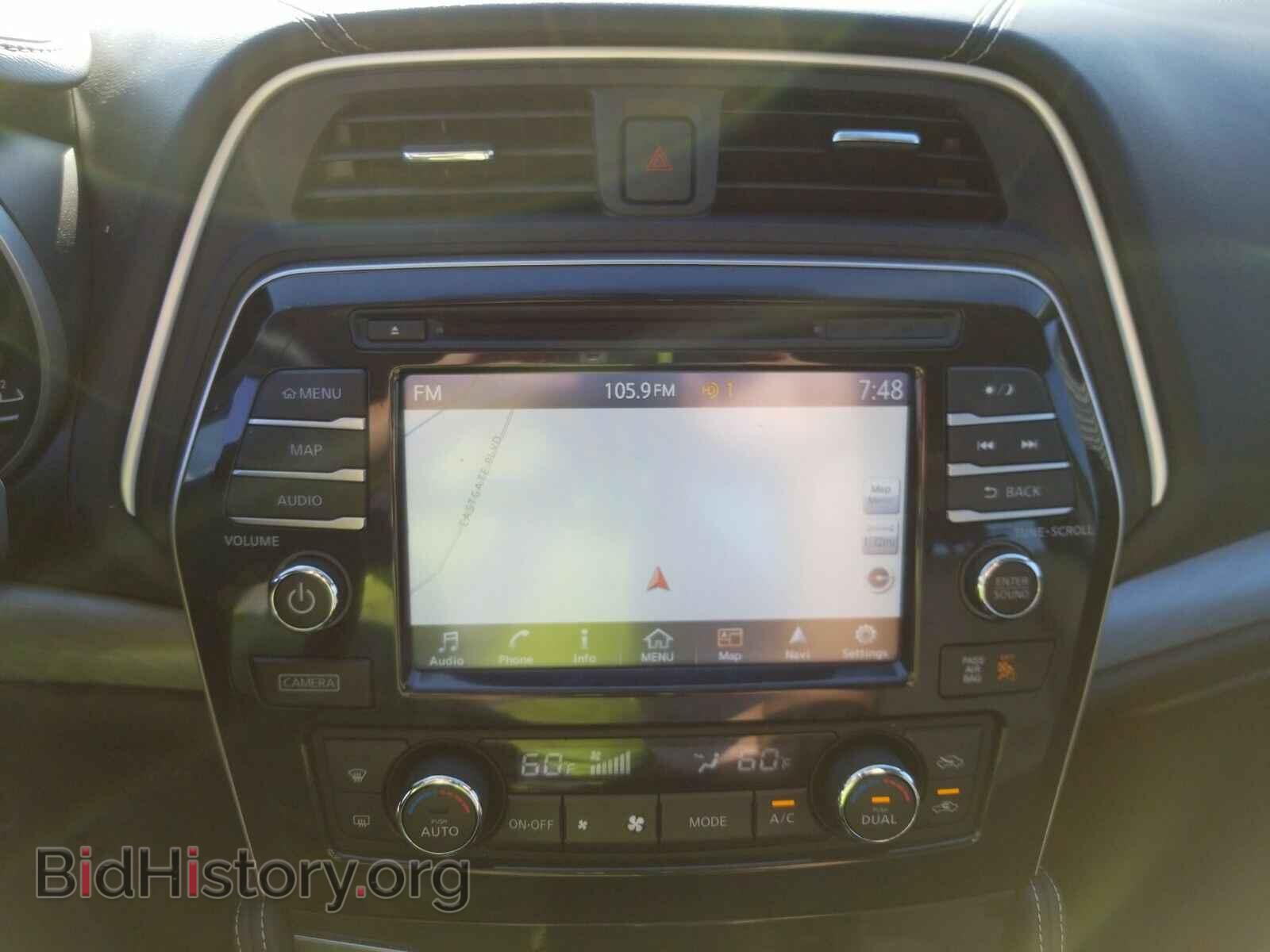 2018 Nissan Maxima - VIN: 1N4AA6AP1JC405015 - Photo 4