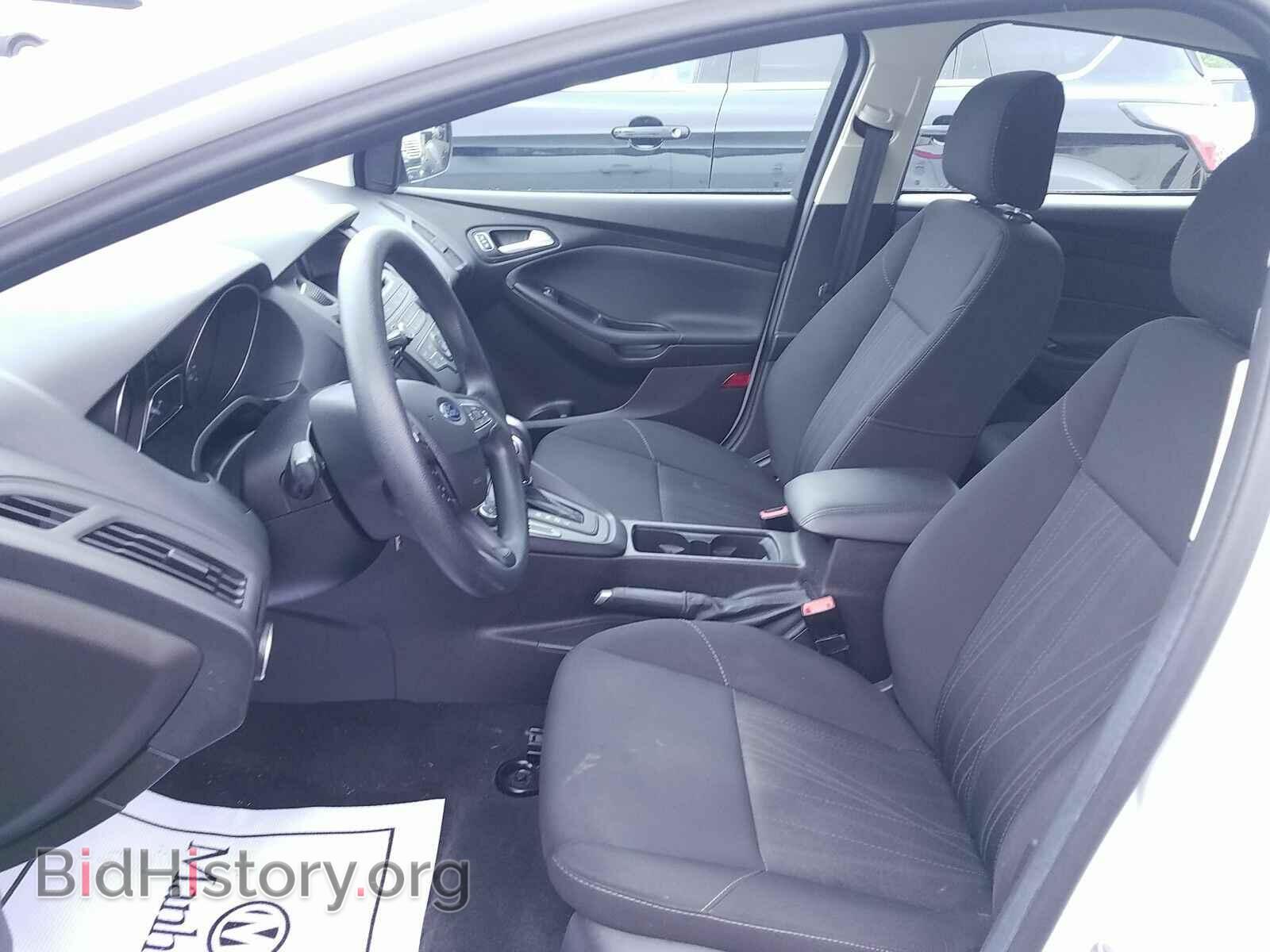 2016 Ford Focus - VIN: 1FADP3K29GL354367 - Фото 3
