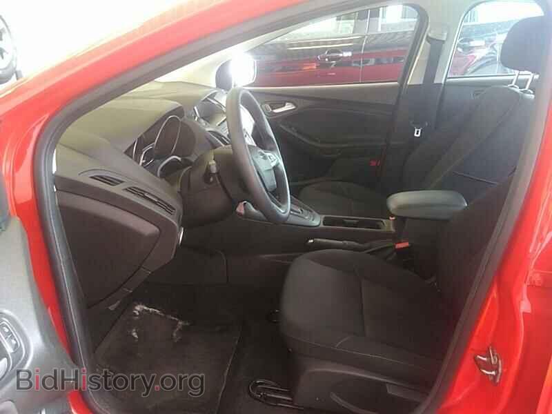 2016 Ford Focus - VIN: 1FADP3F29GL297467 - Photo 3