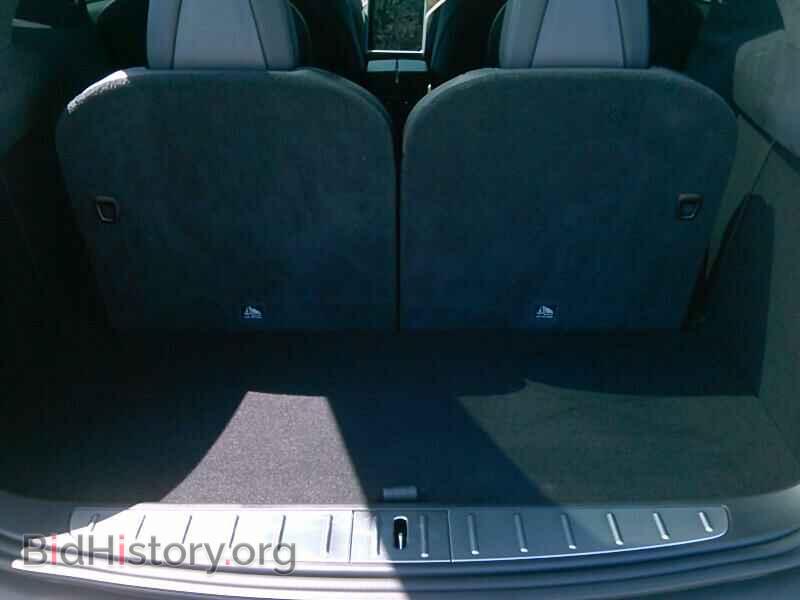 2019 Tesla Model X - VIN: 5YJXCBE24KF151536 - Фото 7