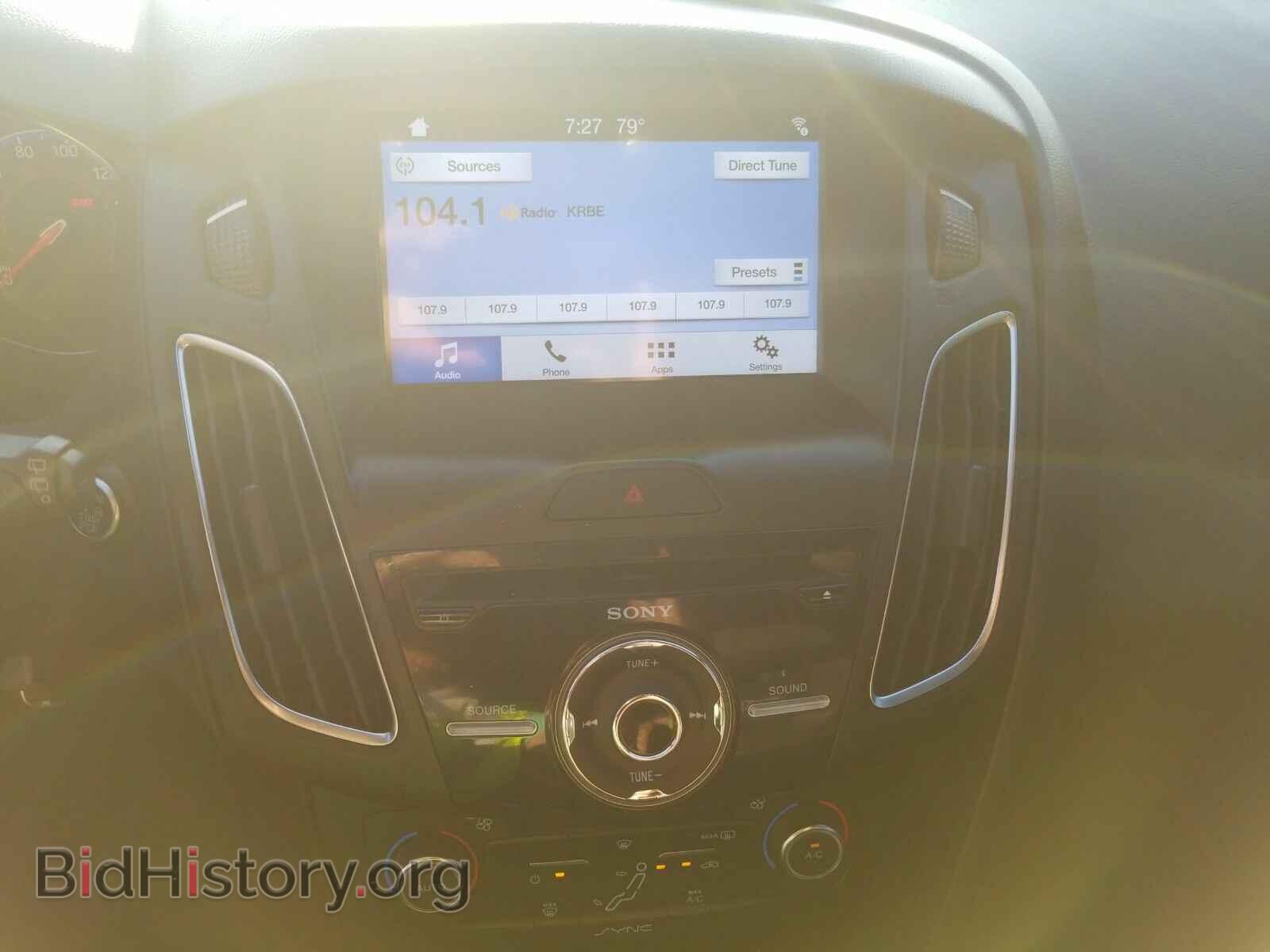 2017 Ford Focus - VIN: WF0DP3TH1H4124618 - Photo 4