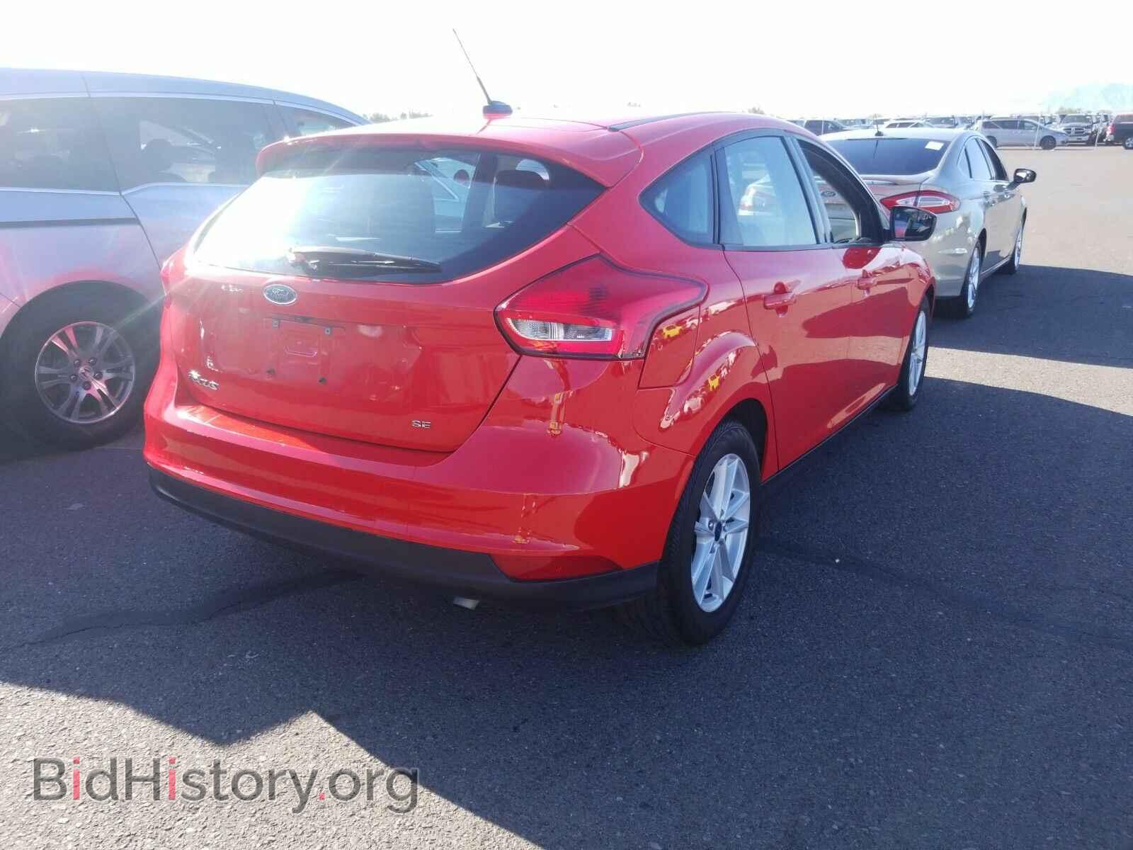 2017 Ford Focus - VIN: 1FADP3K22HL271560 - Фото 2