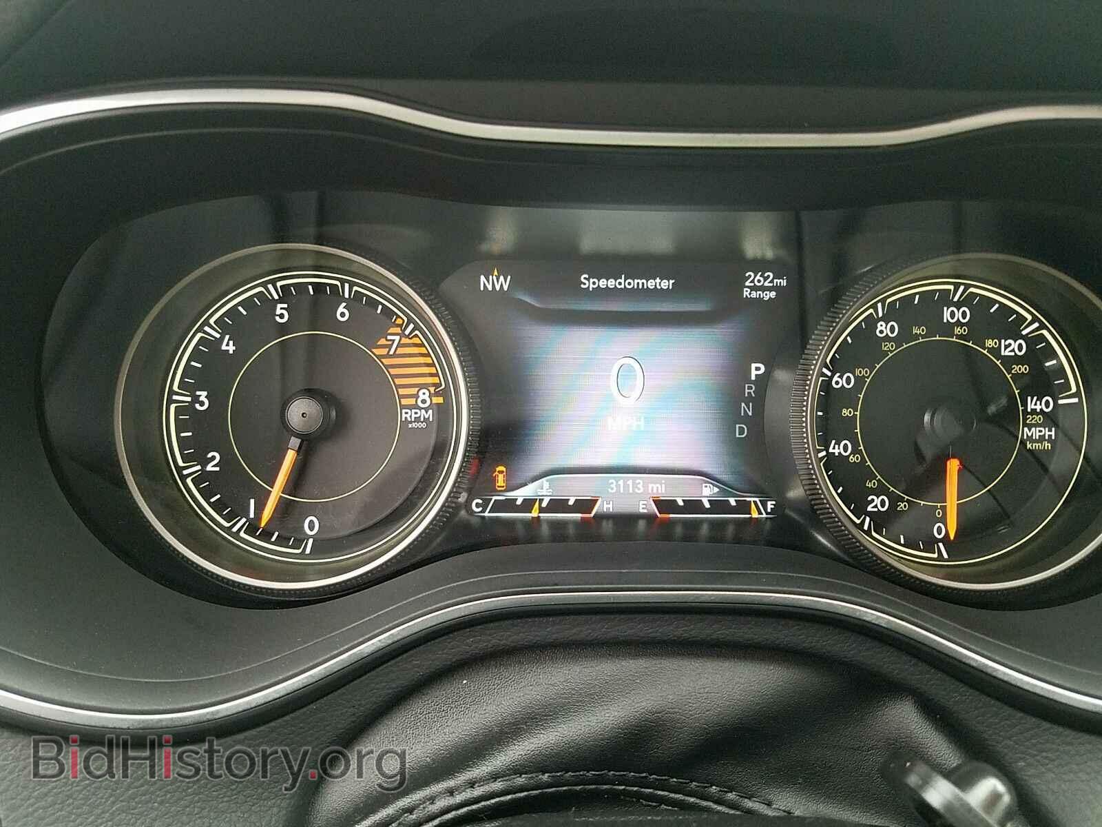 2019 Jeep Cherokee - VIN: 1C4PJMDXXKD460028 - Фото 5