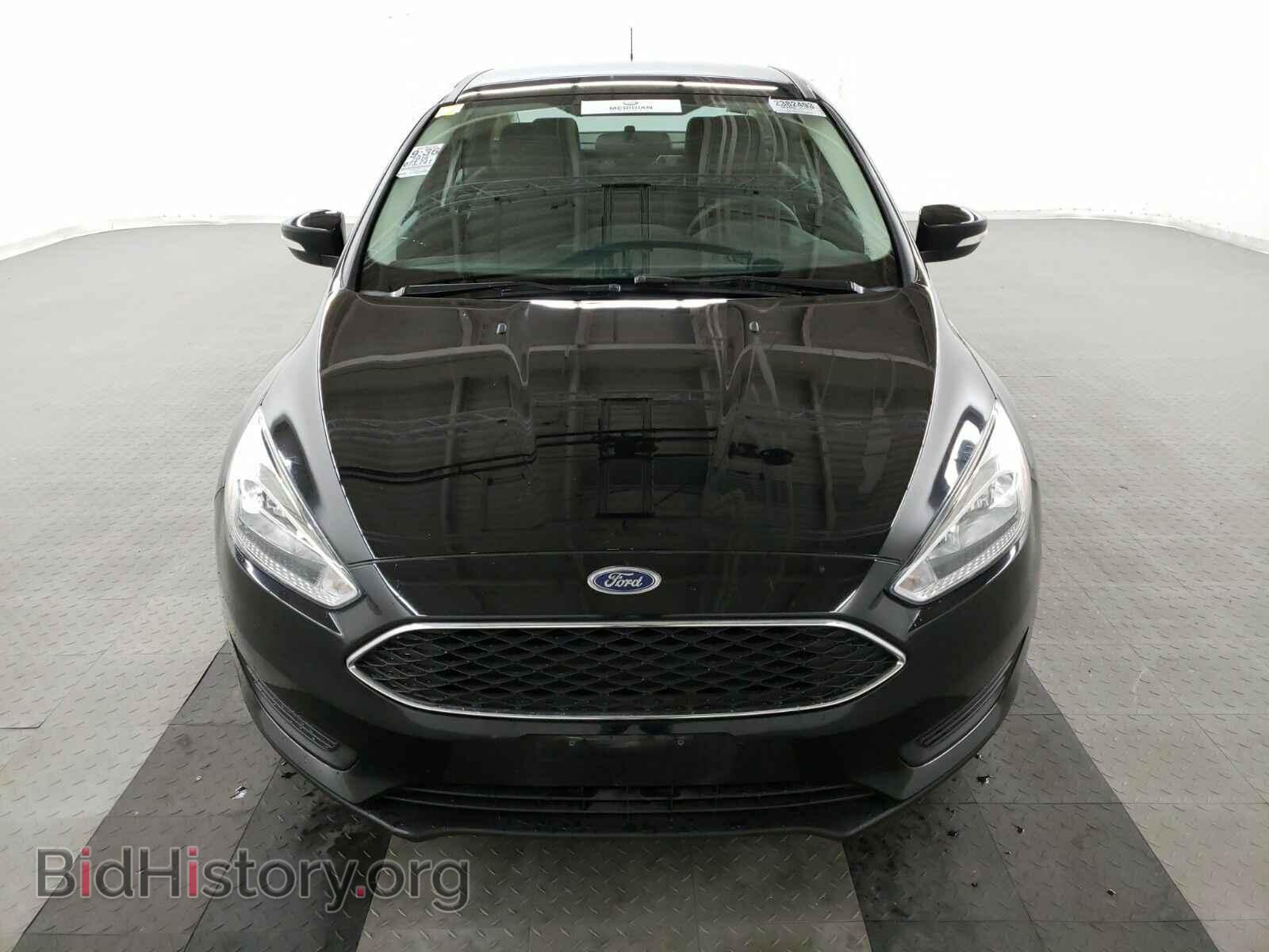 2016 Ford Focus - VIN: 1FADP3F20GL286440 - Photo 2