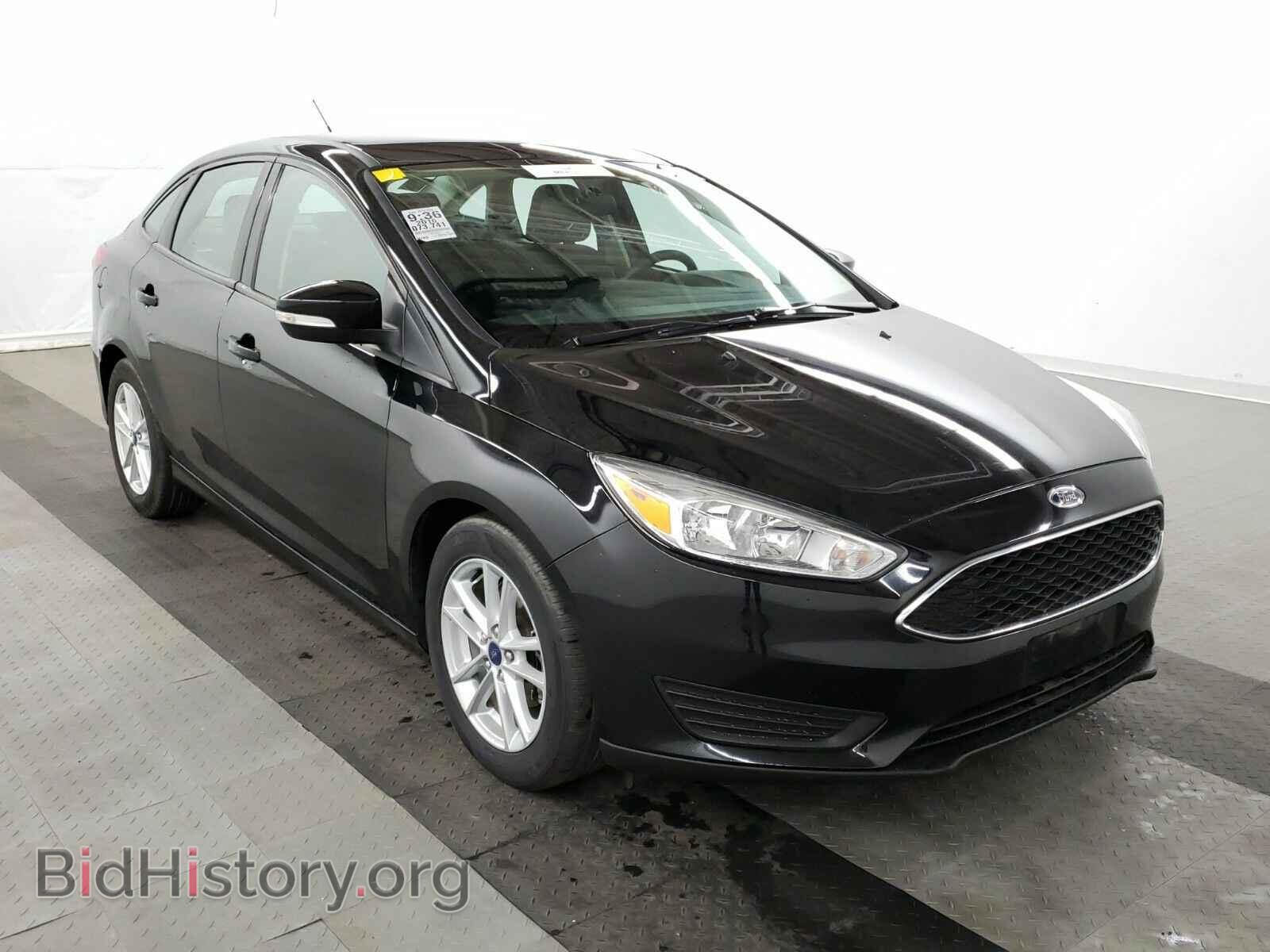 2016 Ford Focus - VIN: 1FADP3F20GL286440 - Photo 3