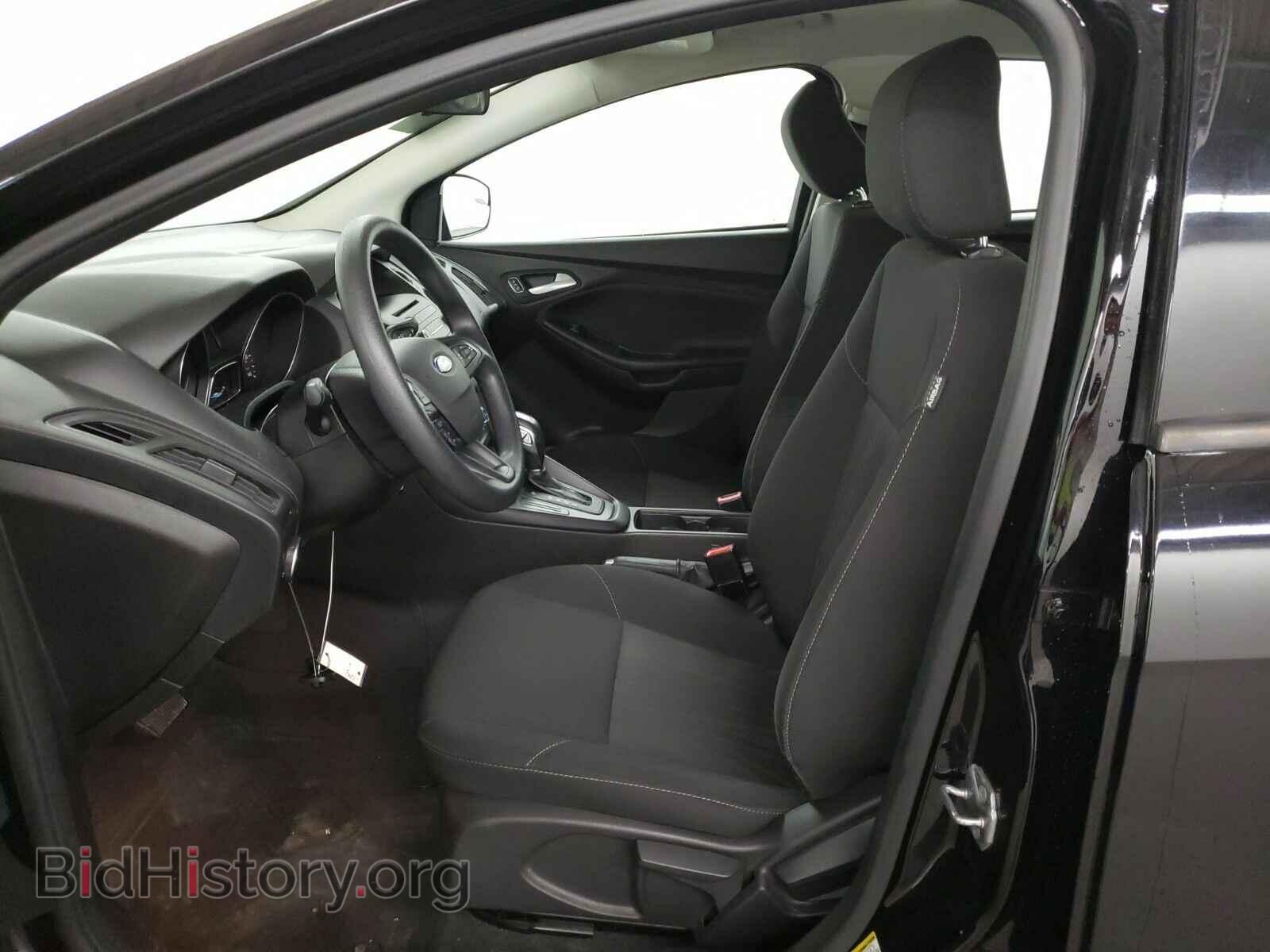 2016 Ford Focus - VIN: 1FADP3F20GL286440 - Photo 7