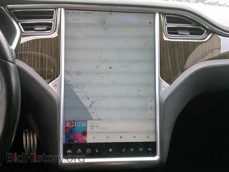 2013 Tesla Model S - VIN: 5YJSA1CP0DFP13668 - Photo 4
