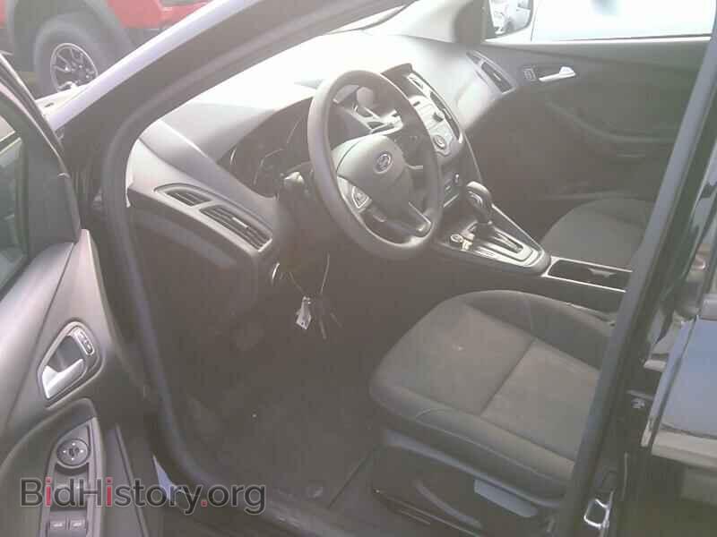 2017 Ford Focus - VIN: 1FADP3F25HL219706 - Фото 3