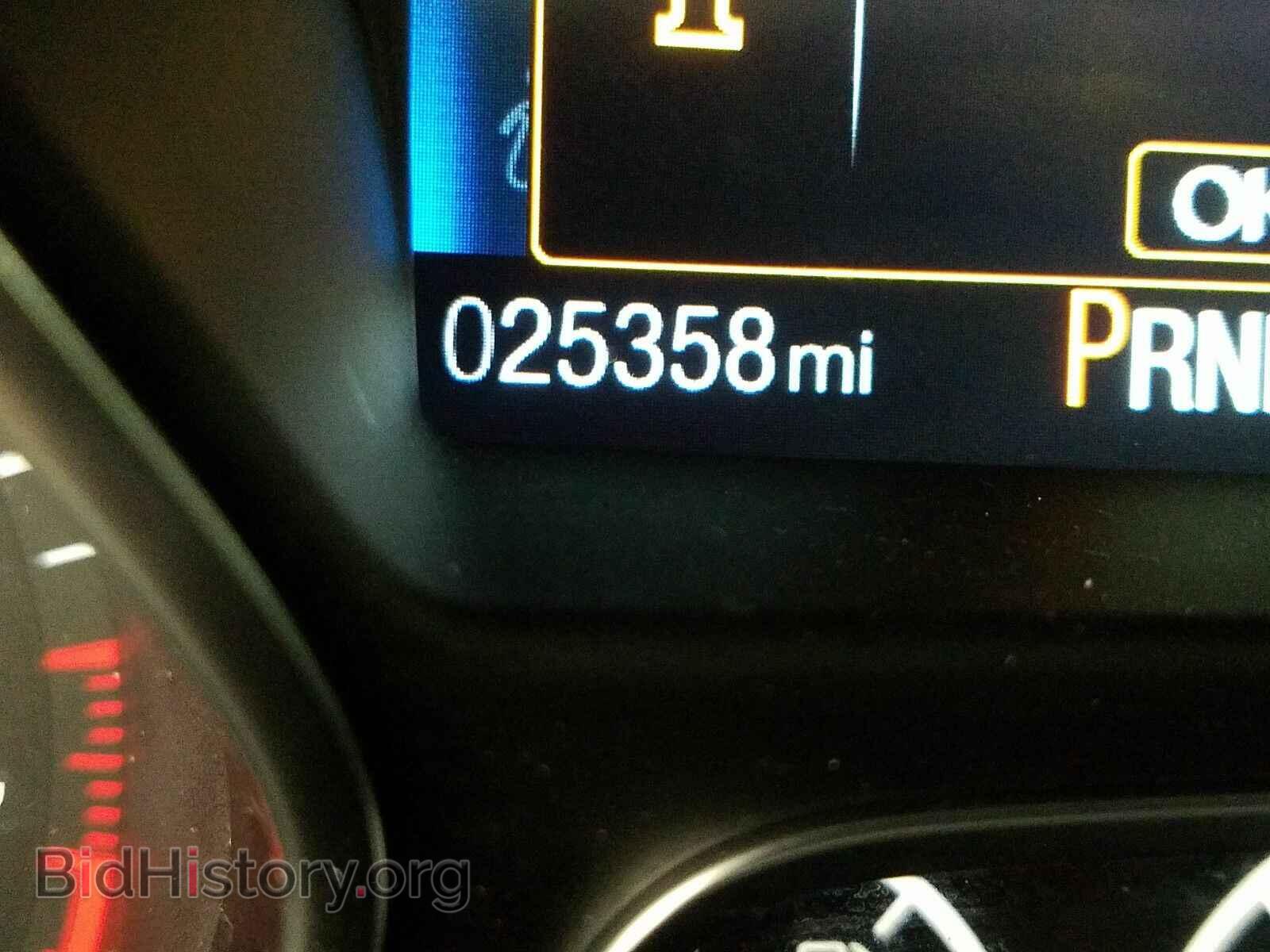 2016 Ford Focus - VIN: 1FADP3K21GL261102 - Photo 5