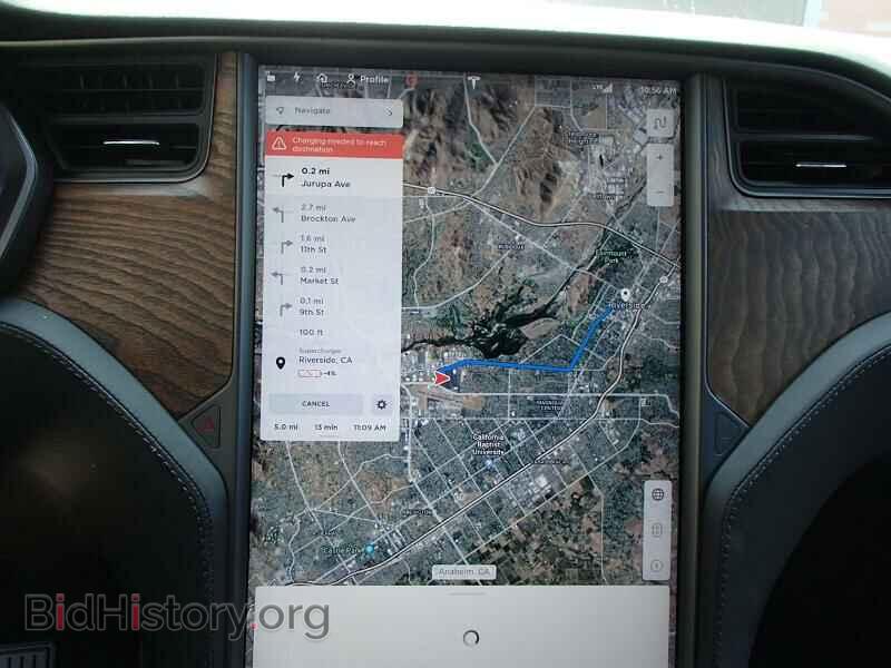 2019 Tesla Model X - VIN: 5YJXCBE21KF153275 - Photo 8