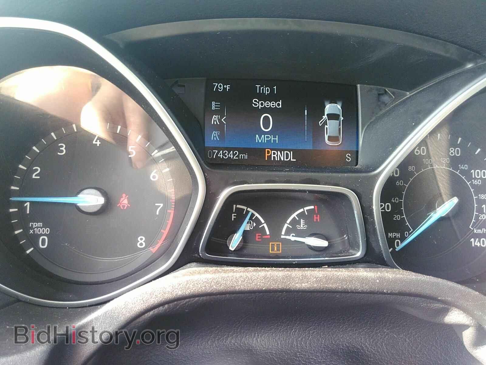 2016 Ford Focus - VIN: 1FADP3F25GL329623 - Photo 5