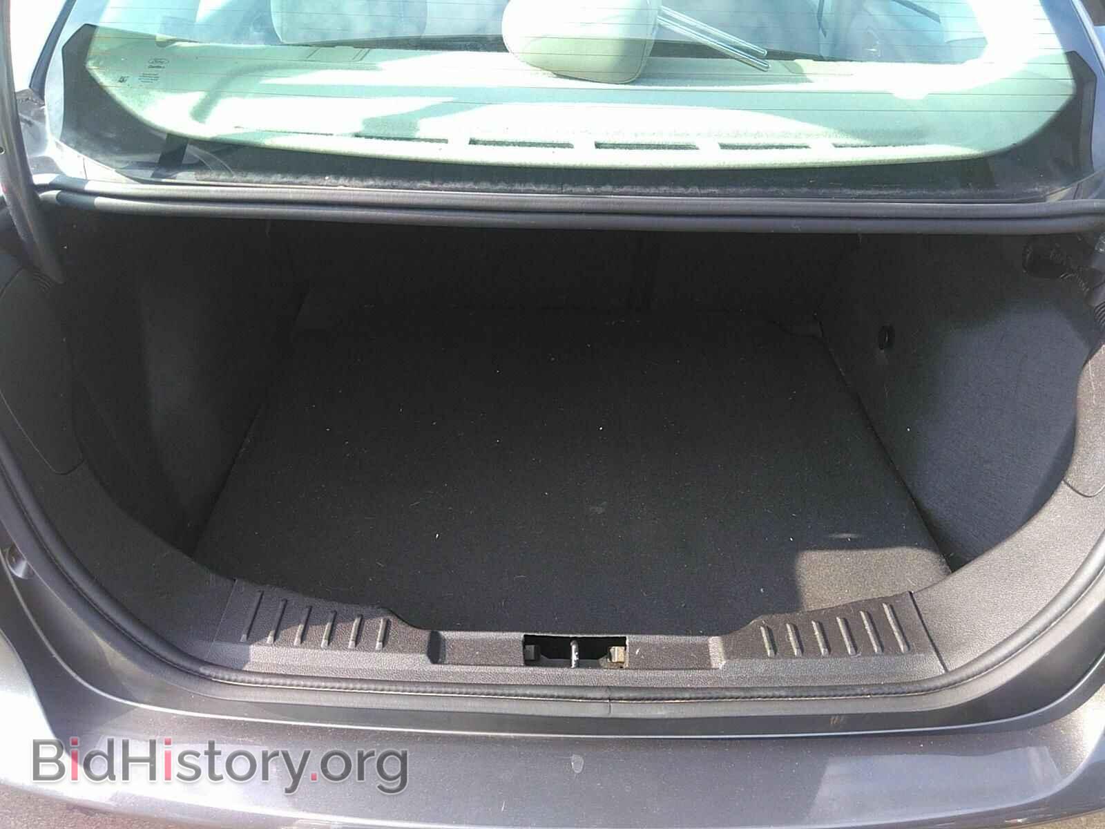 2016 Ford Focus - VIN: 1FADP3F25GL329623 - Photo 7