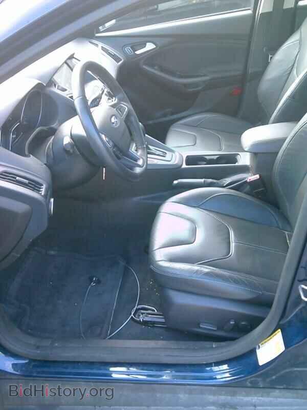 2016 Ford Focus - VIN: 1FADP3F25GL281301 - Photo 3