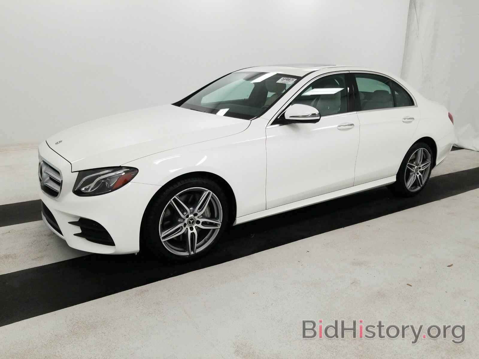 Photo WDDZF6JB1KA499435 - Mercedes-Benz E-Class 2019