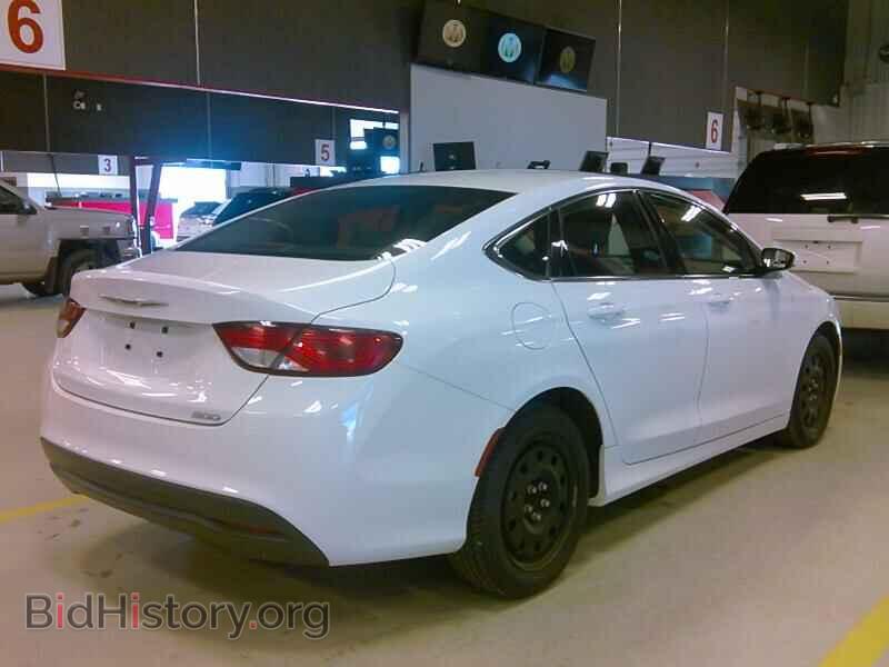 2016 Chrysler 200 - VIN: 1C3CCCFB4GN130895 - Фото 2