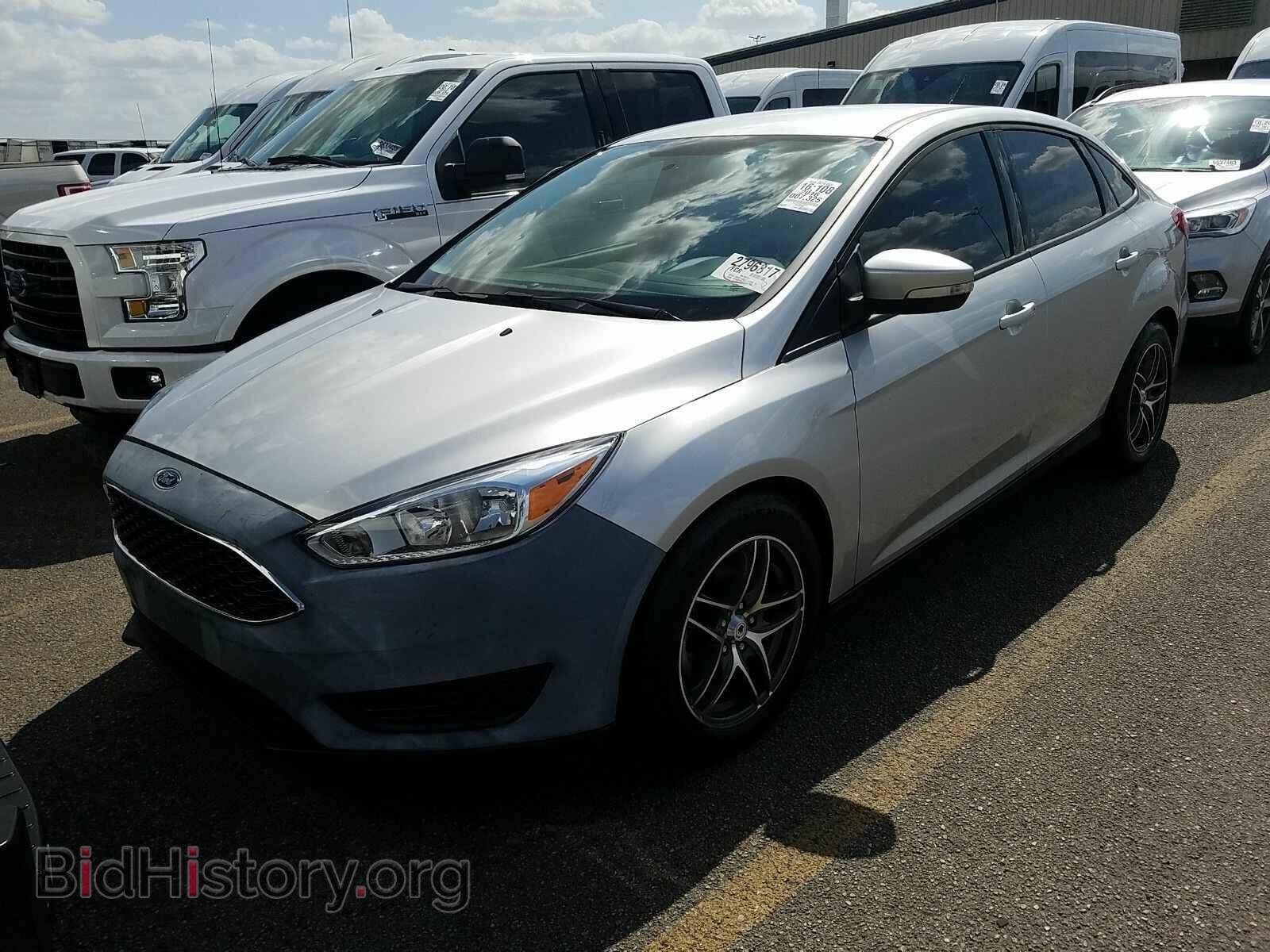 Photo 1FADP3F23GL379047 - Ford Focus 2016