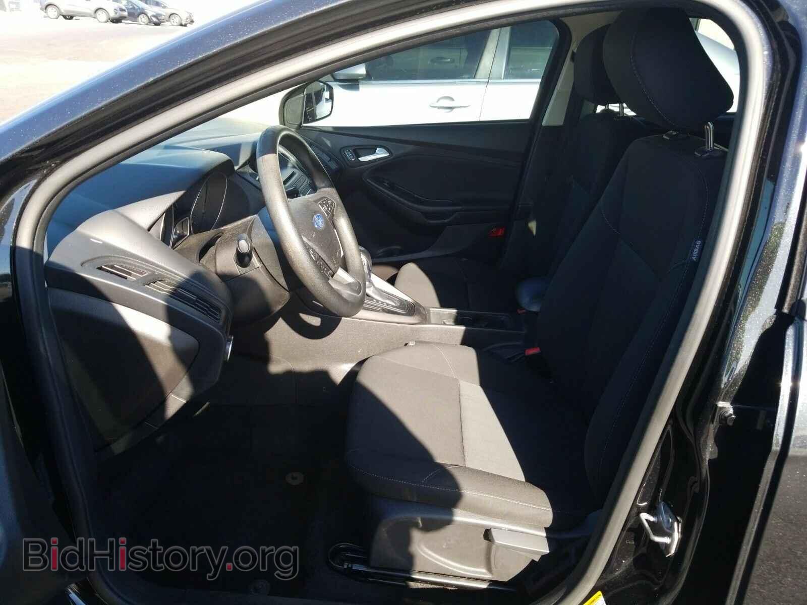 2015 Ford Focus - VIN: 1FADP3F2XFL239012 - Photo 3