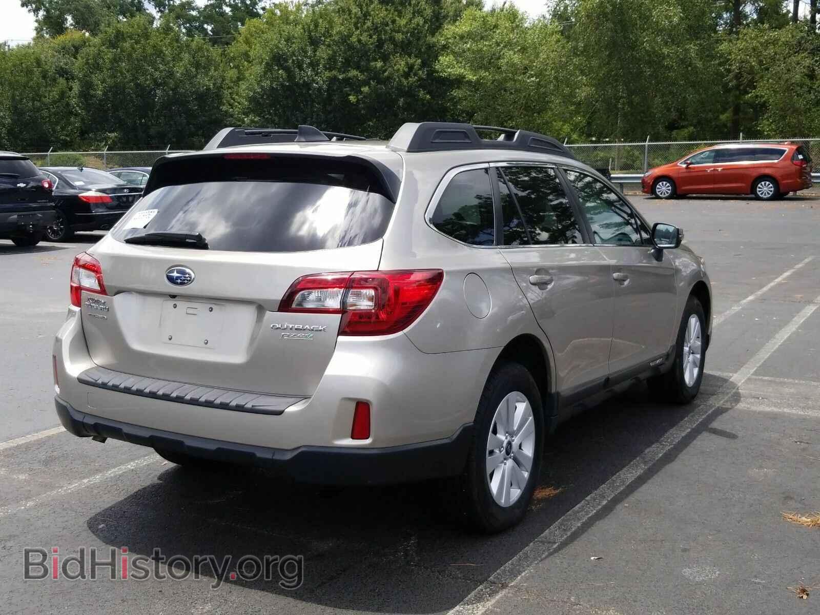 2017 Subaru Outback - VIN: 4S4BSAFC8H3259898 - Фото 2