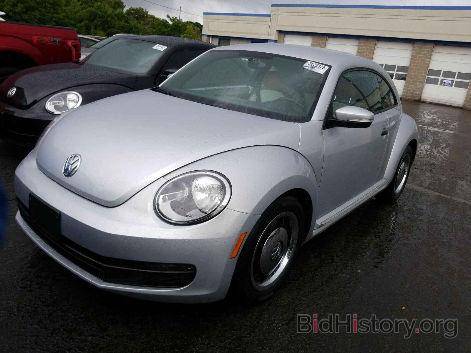Photo 3VWF17AT6FM616426 - Volkswagen Beetle Coupe 2015