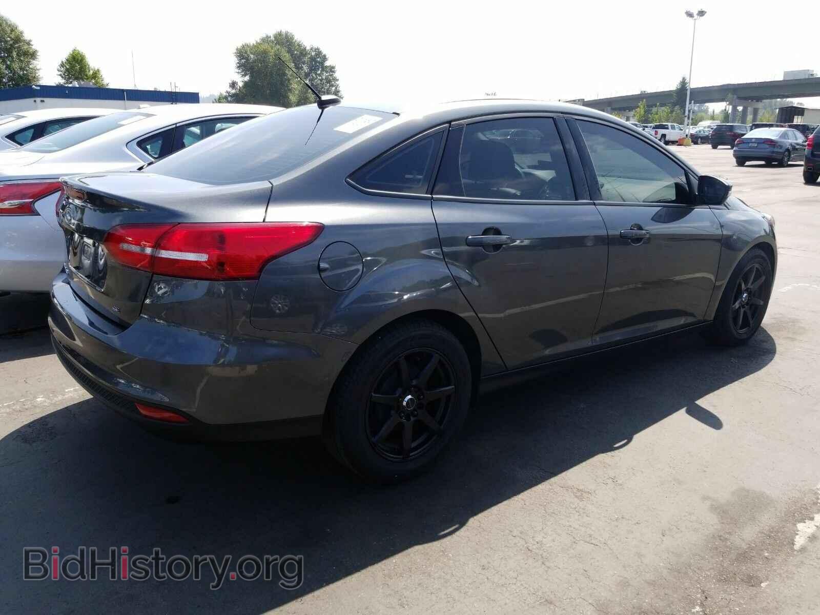 2017 Ford Focus - VIN: 1FADP3F28HL237617 - Фото 2