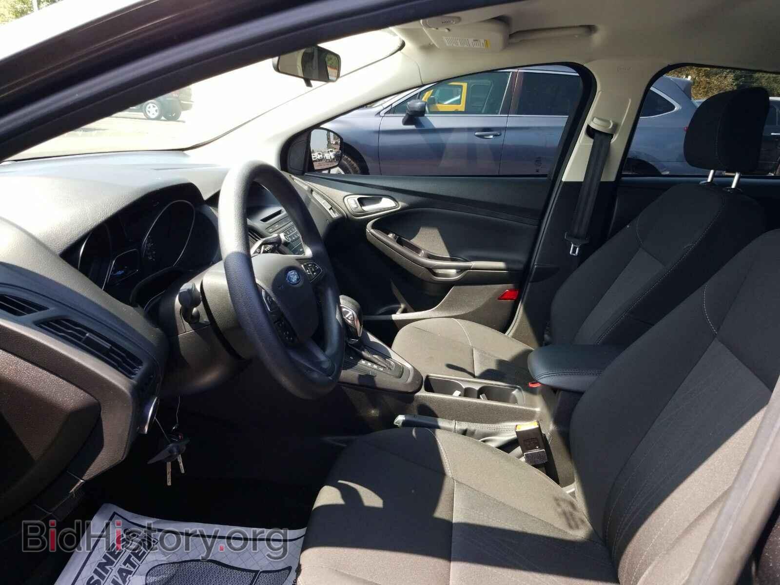 2017 Ford Focus - VIN: 1FADP3F28HL237617 - Фото 3