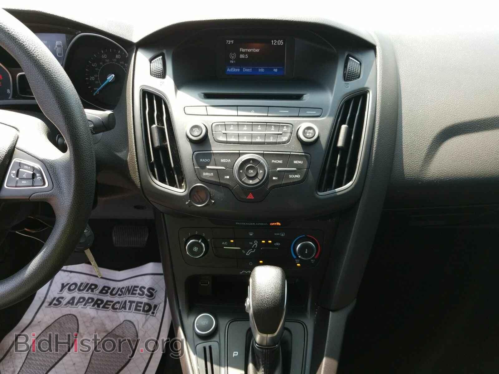 2017 Ford Focus - VIN: 1FADP3F28HL237617 - Фото 4