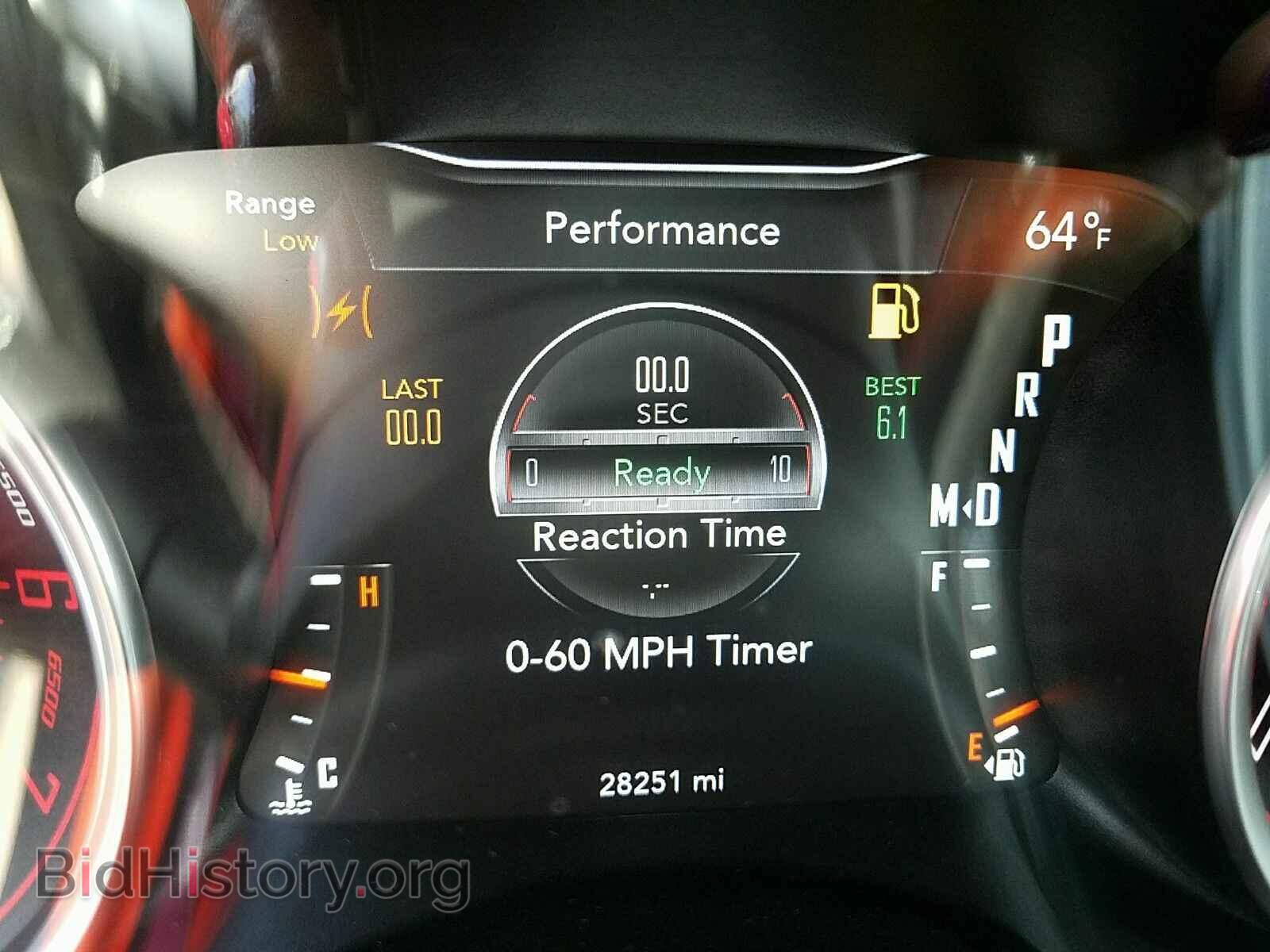 2016 Dodge Challenger - VIN: 2C3CDZBT2GH201888 - Photo 5