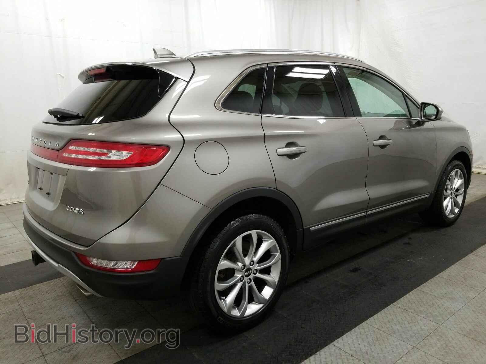 2016 Lincoln MKC - VIN: 5LMCJ2D98GUJ23975 - Фото 4