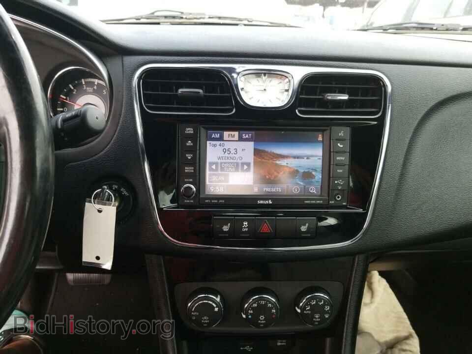 2013 Chrysler 200 - VIN: 1C3BCBFG7DN632765 - Фото 4