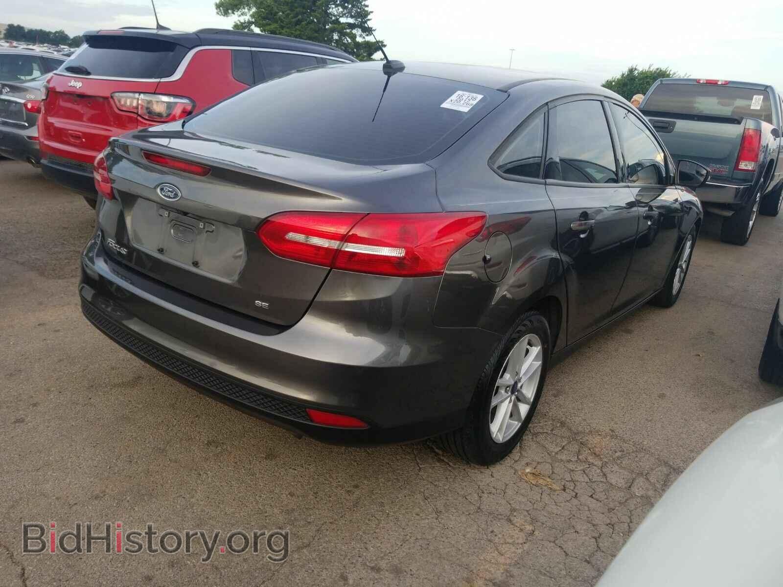 2017 Ford Focus - VIN: 1FADP3F20HL284155 - Фото 2