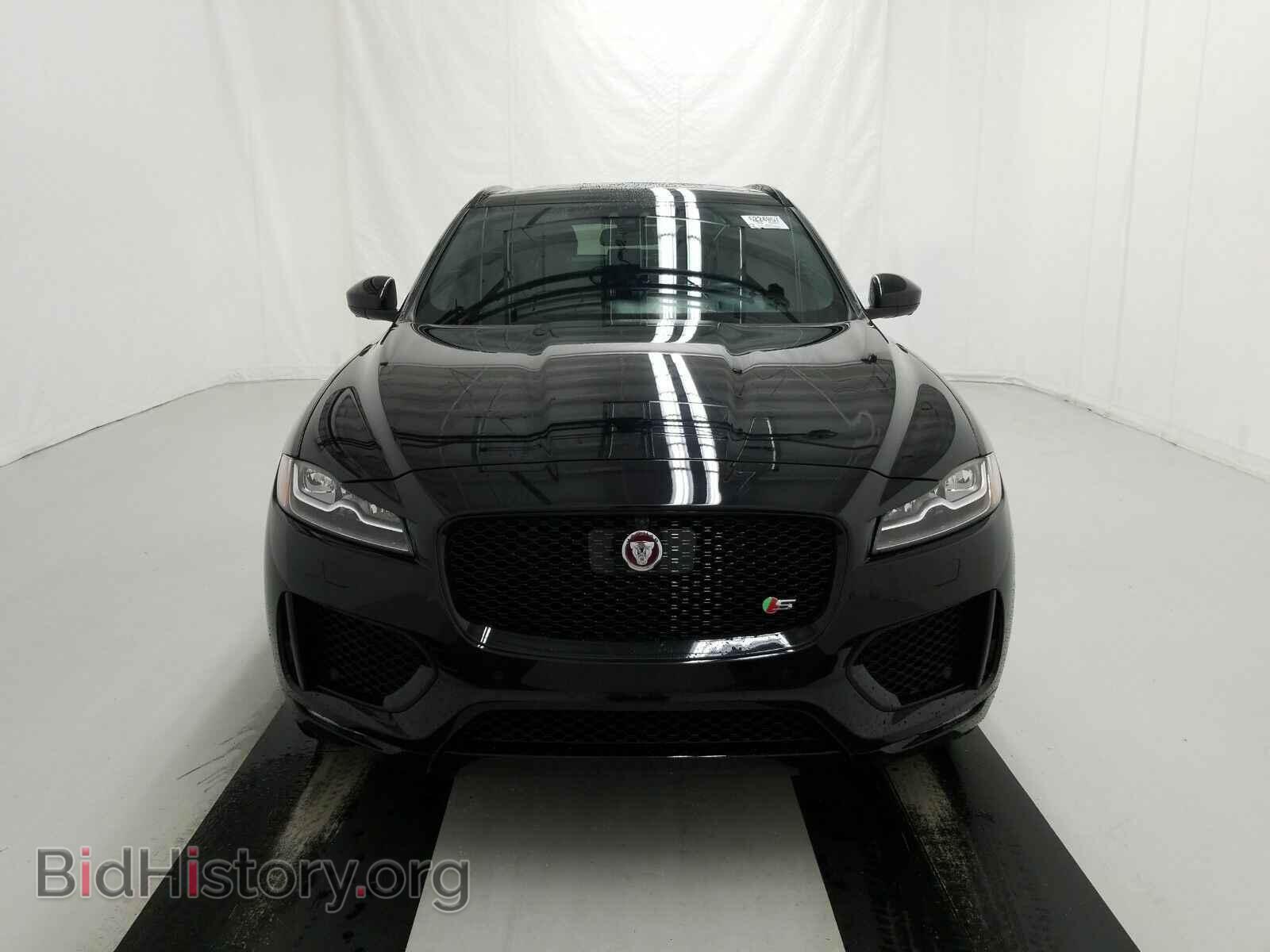 2017 Jaguar F-PACE - VIN: SADCM2BV5HA053602 - Фото 2