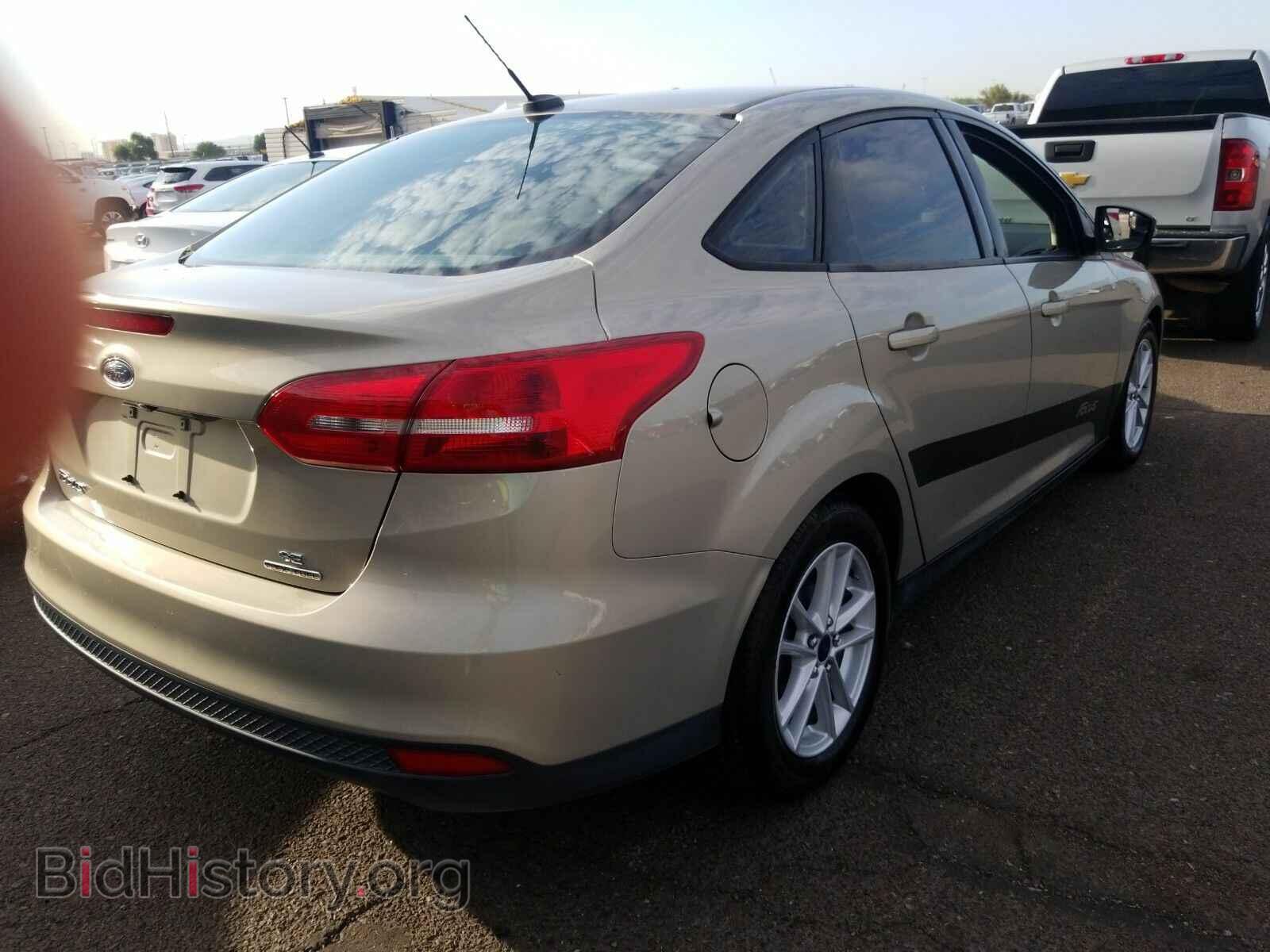 2016 Ford Focus - VIN: 1FADP3F26GL230177 - Photo 2