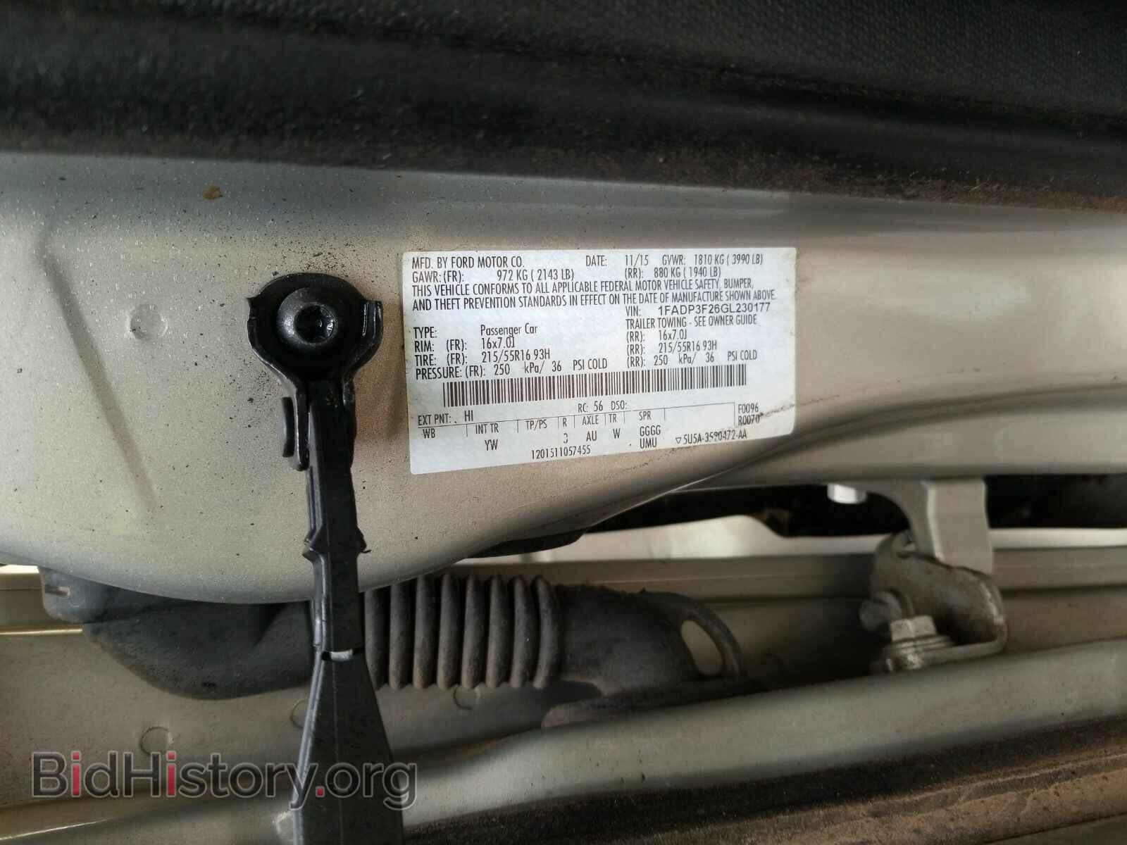 2016 Ford Focus - VIN: 1FADP3F26GL230177 - Photo 6