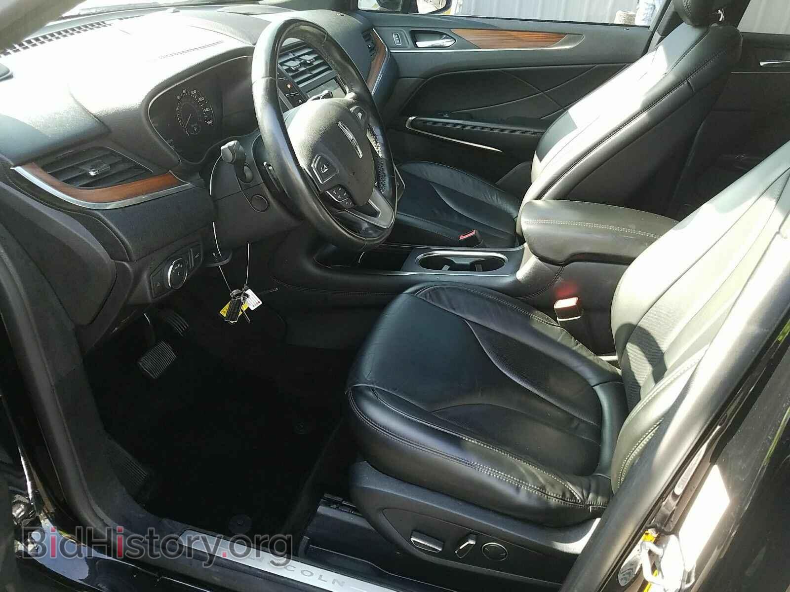 2017 Lincoln MKC - VIN: 5LMCJ2D97HUL08214 - Фото 3