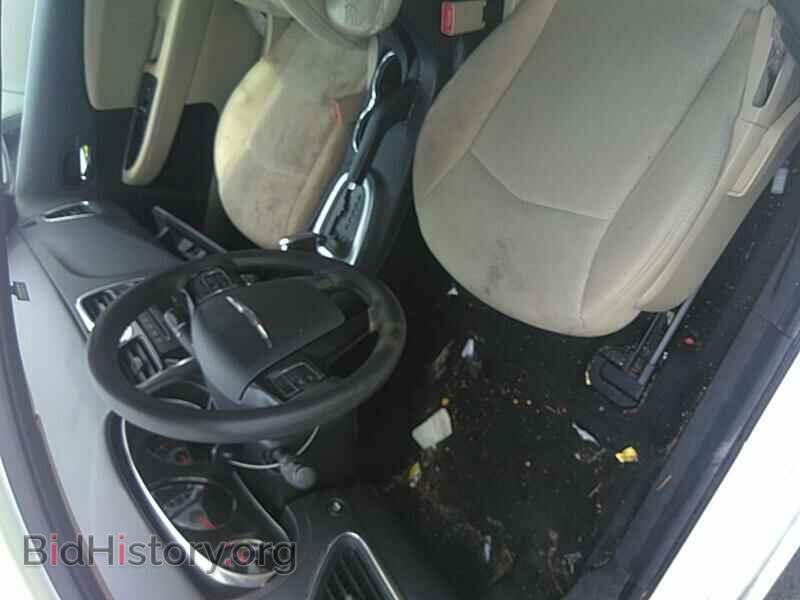 2012 Chrysler 200 - VIN: 1C3CCBAB1CN105707 - Фото 3