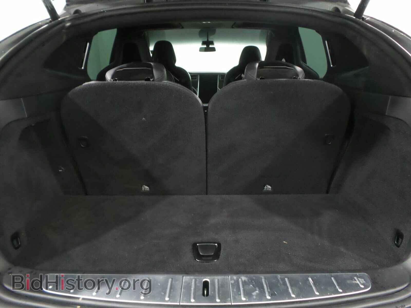 2016 Tesla Model X - VIN: 5YJXCBE21GF006476 - Photo 18