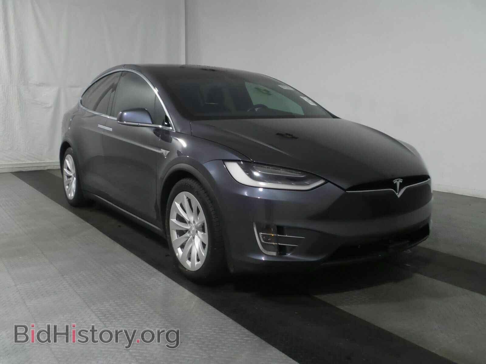 2016 Tesla Model X - VIN: 5YJXCBE21GF006476 - Photo 3