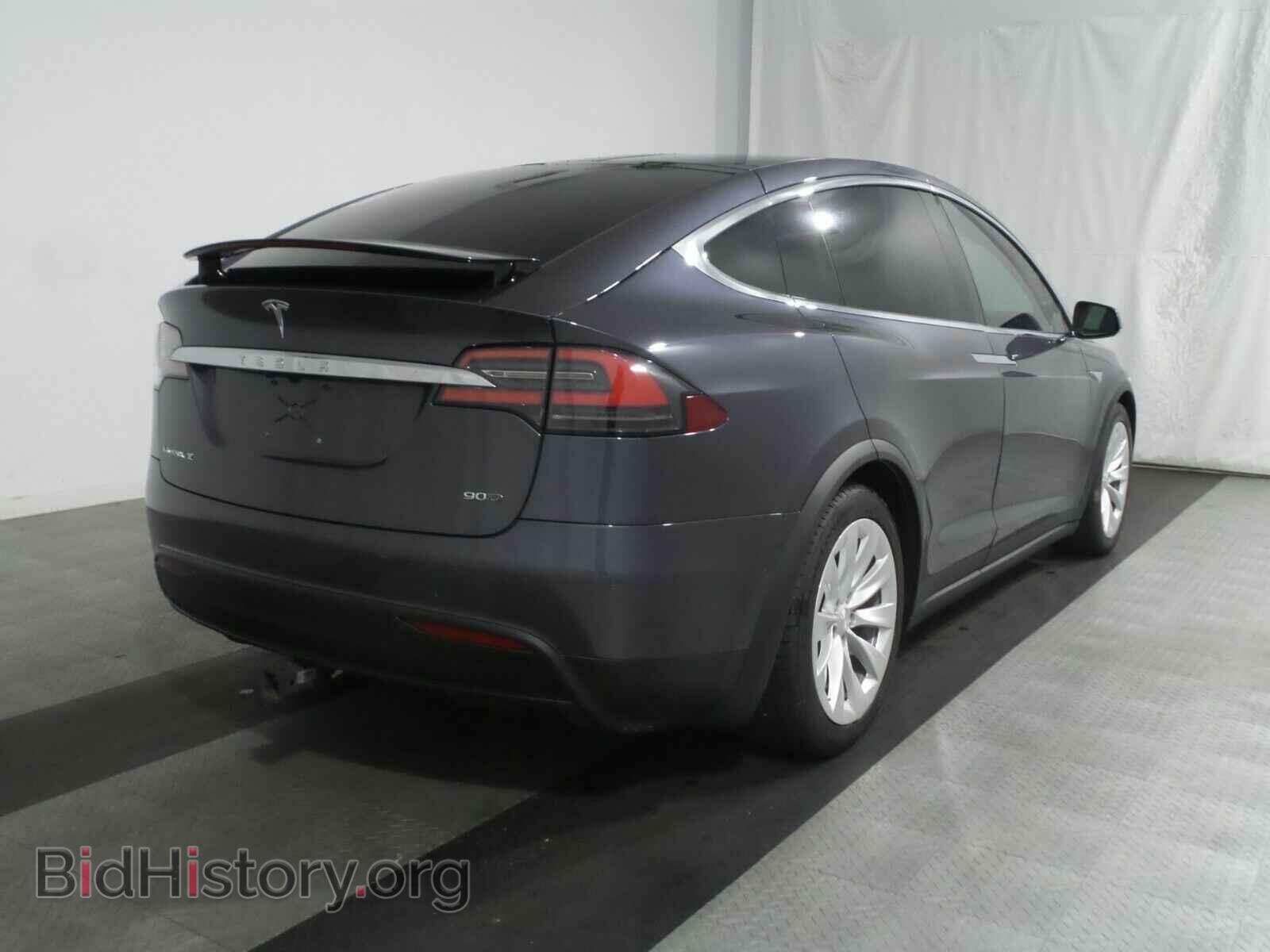 2016 Tesla Model X - VIN: 5YJXCBE21GF006476 - Photo 4