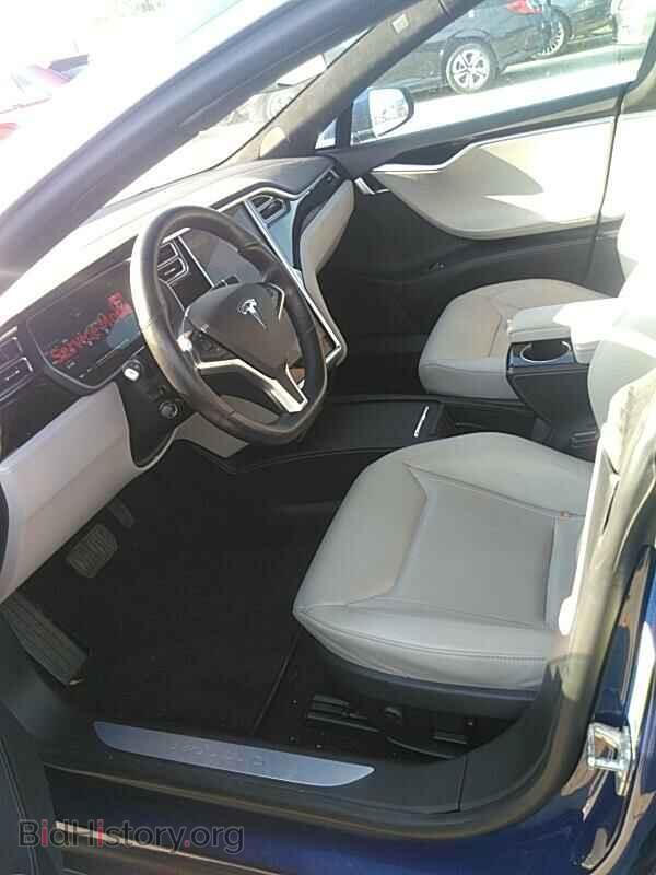 2016 Tesla Model S - VIN: 5YJSA1E24GF142496 - Photo 3
