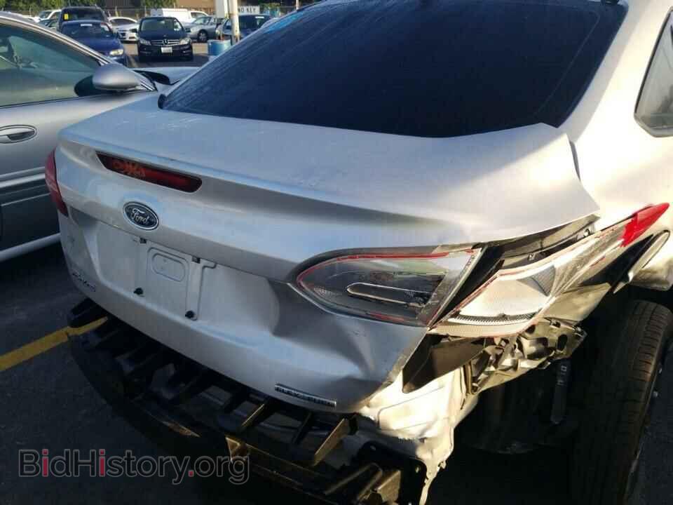 2016 Ford Focus - VIN: 1FADP3E24GL208633 - Photo 10