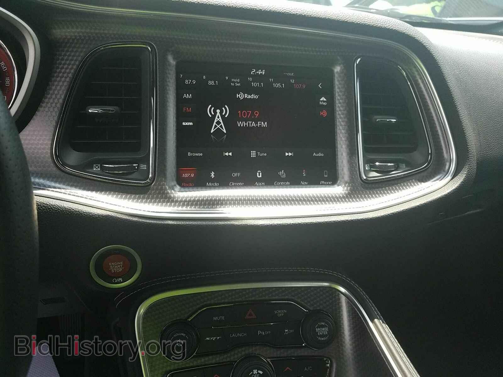 2018 Dodge Challenger - VIN: 2C3CDZC91JH116082 - Фото 4