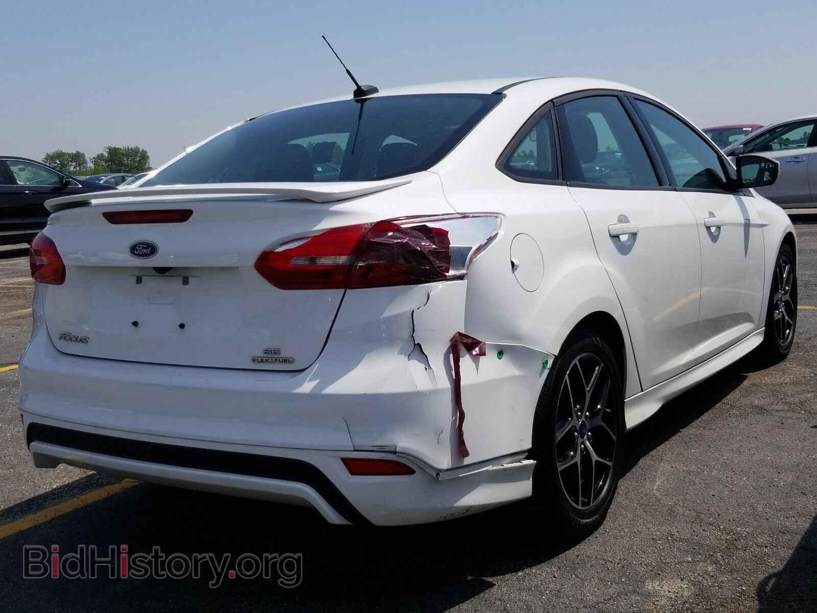 2016 Ford Focus - VIN: 1FADP3F28GL314601 - Фото 2