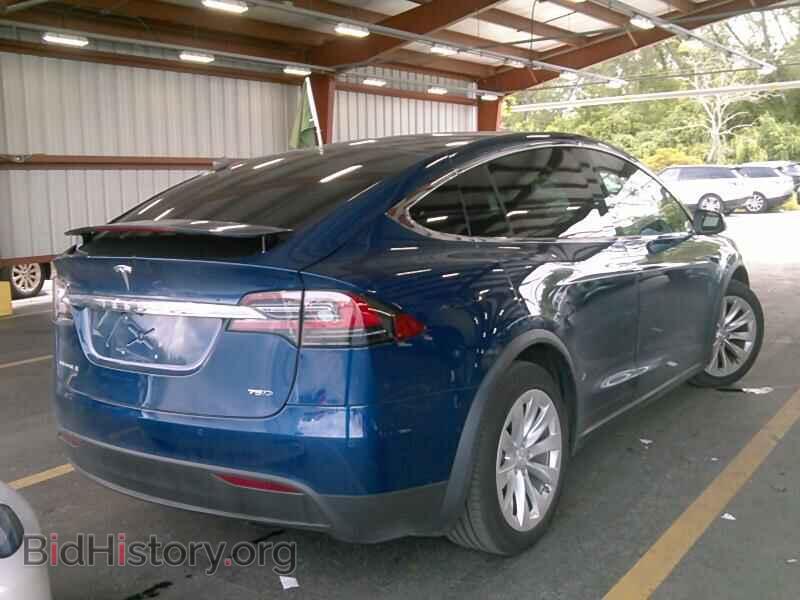 2018 Tesla Model X - VIN: 5YJXCDE24JF121382 - Фото 2